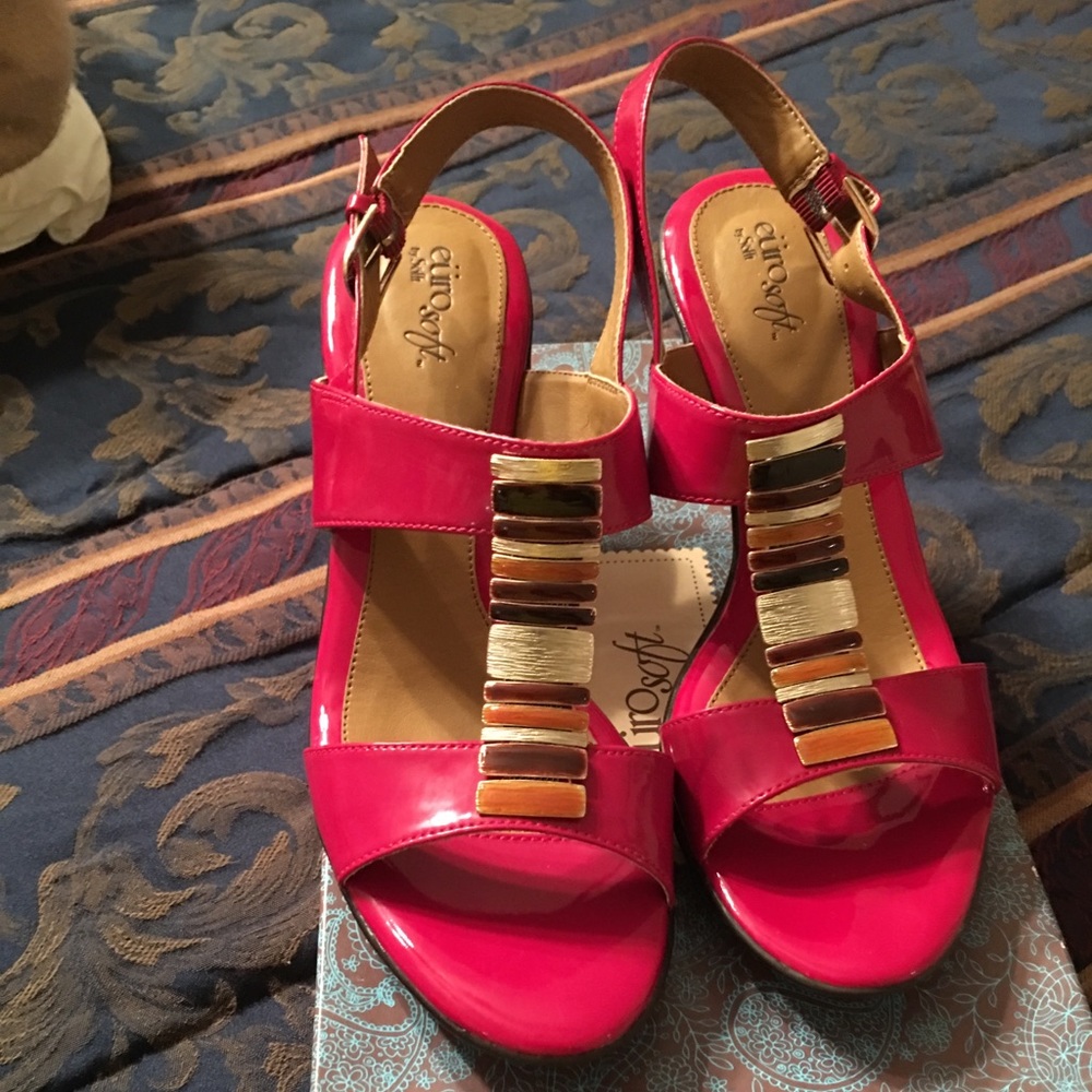 Euro Sofft Berry Patent Leather Sandals